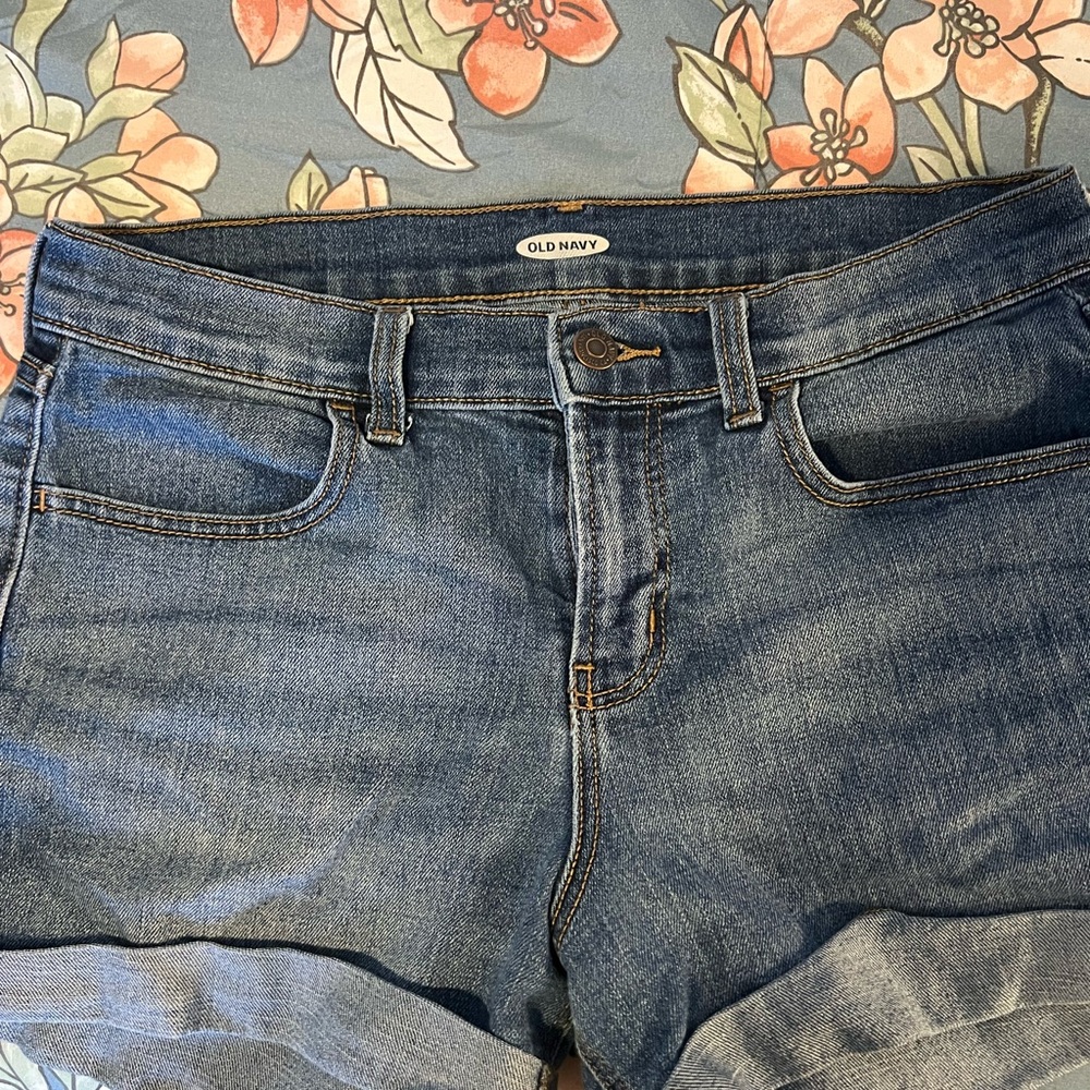 Old Navy women’s shorts